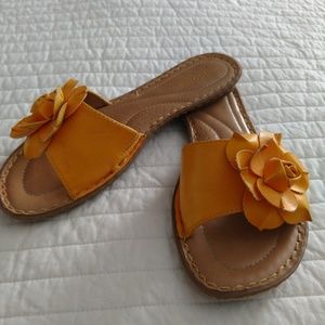 Sonoma sandals